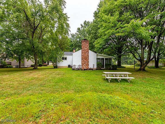 5th image of 1410 Driftwood Ln