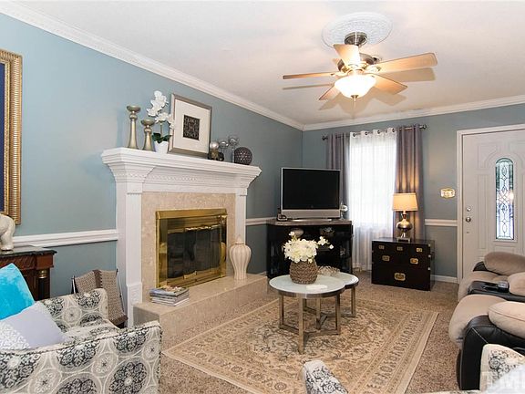 3rd image of 31 S Sussex Dr