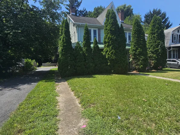 3779 Derry St #1, Harrisburg, PA 17111