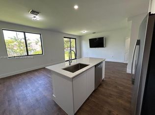 854 SW 1st St #Townhouse 854, Homestead, FL 33034