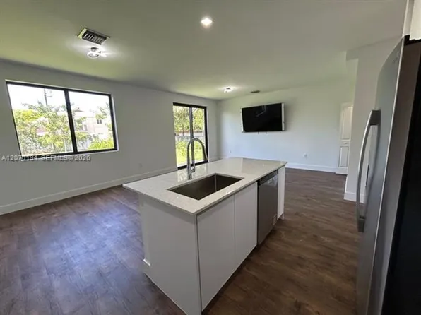 854 SW 1st St #Townhouse 854, Homestead, FL 33034