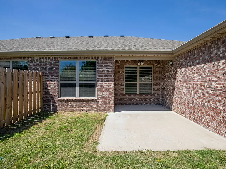 214 Alder St — Photo 19