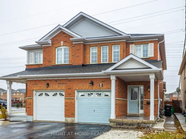 4 Wicklow Rd, Brampton, ON L6X 0J7