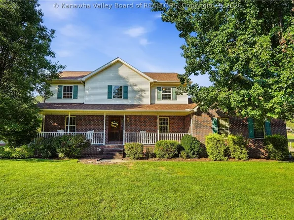 110 Barrington Dr, Scott Depot, WV 25560