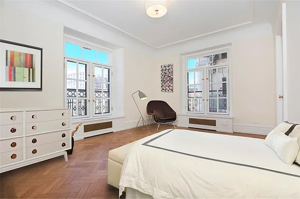 Rented by Domus Realty | media 23