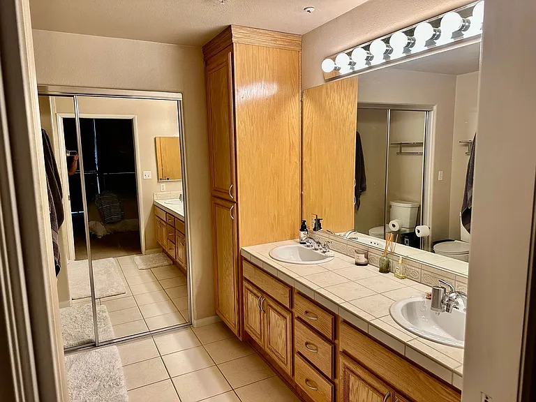 235 Market St #102 — Photo 8