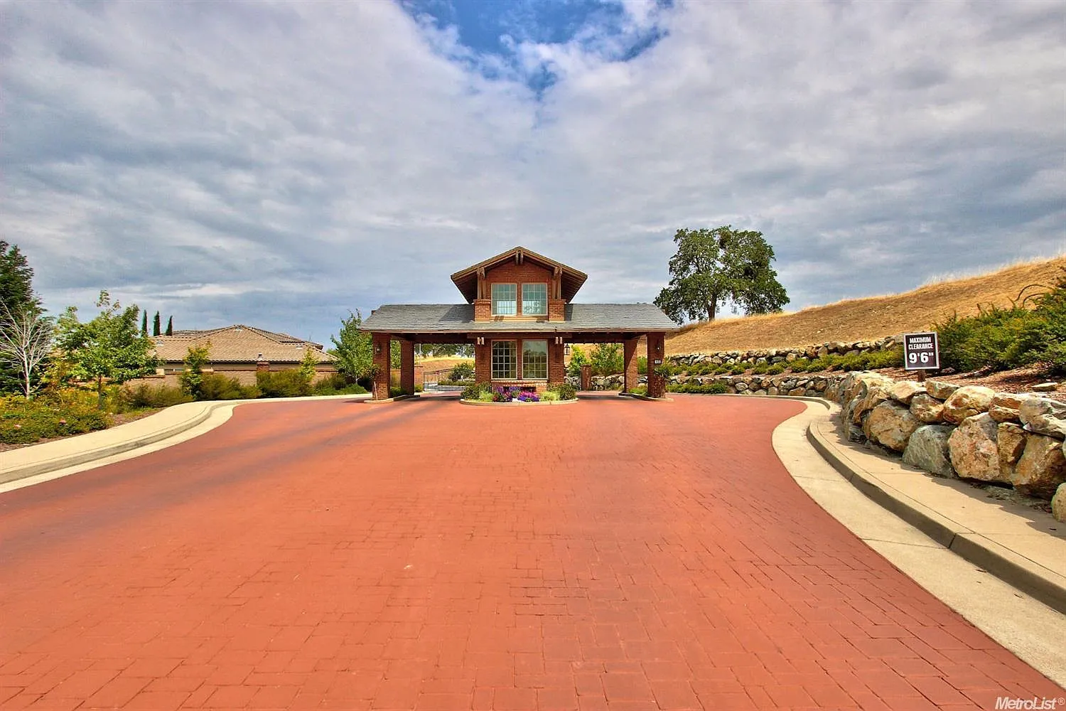 1765 Summer Cloud Ct photo 1