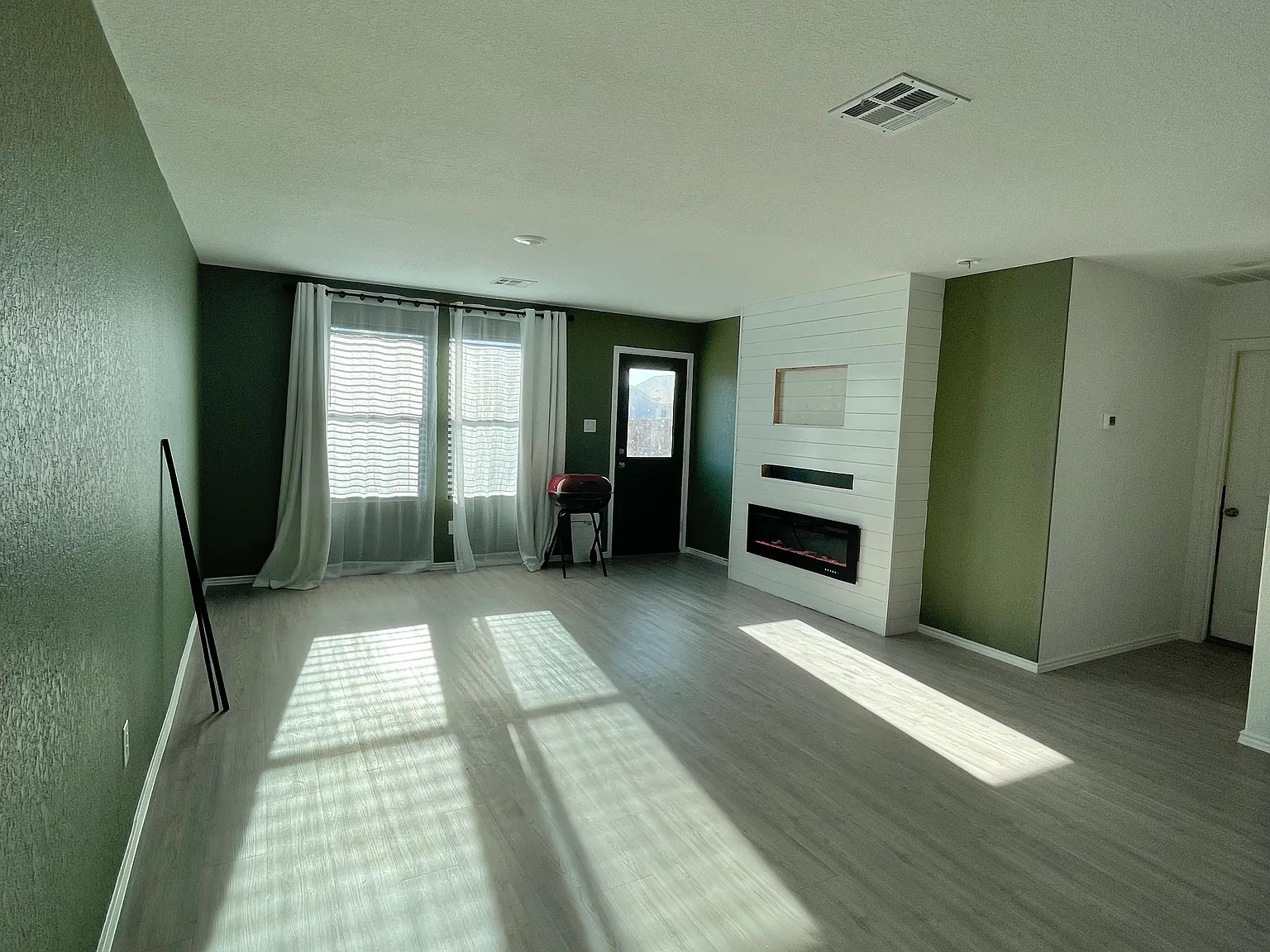 4528 Azure Pl — Photo 4