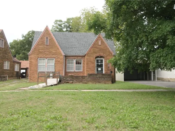 213 S 12th St, Independence, KS 67301