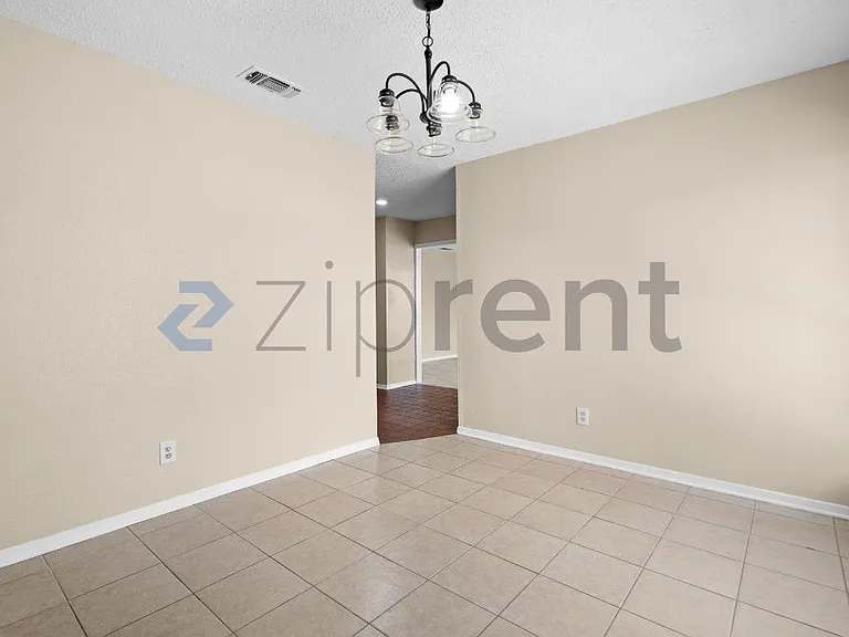 3224 Dreeben Dr #101 — Photo 7