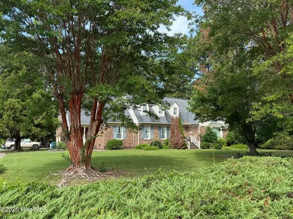 2207 Greenwich Lane NW, Wilson, NC 27896