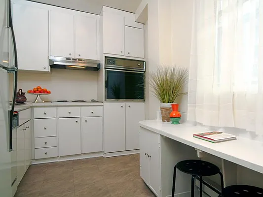 Sold by Sotheby's International Realty | media 27