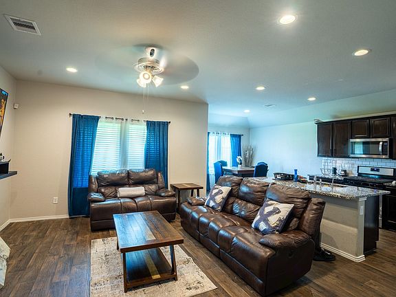2nd image of 930 Bright Lotus Ln