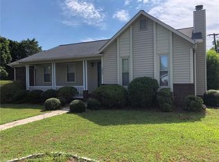 1844 Greencedar Ln, Winston Salem, NC 27127