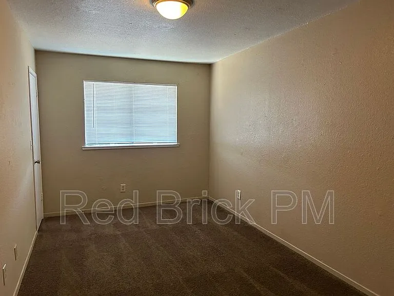 3372 San Mateo Ct — Photo 4