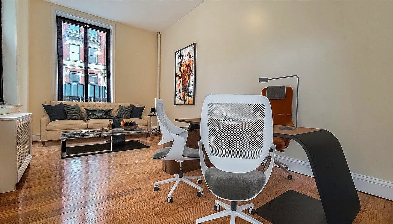 34 East 11th Street — Photo 2