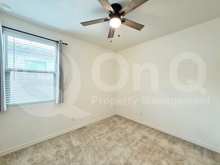 5734 W Getty Dr — Photo 8