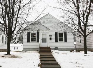 1714 Ivy Ave E, Saint Paul, MN 55106