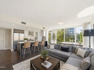 1618 Quebec St #312, Vancouver, BC V6A0C5