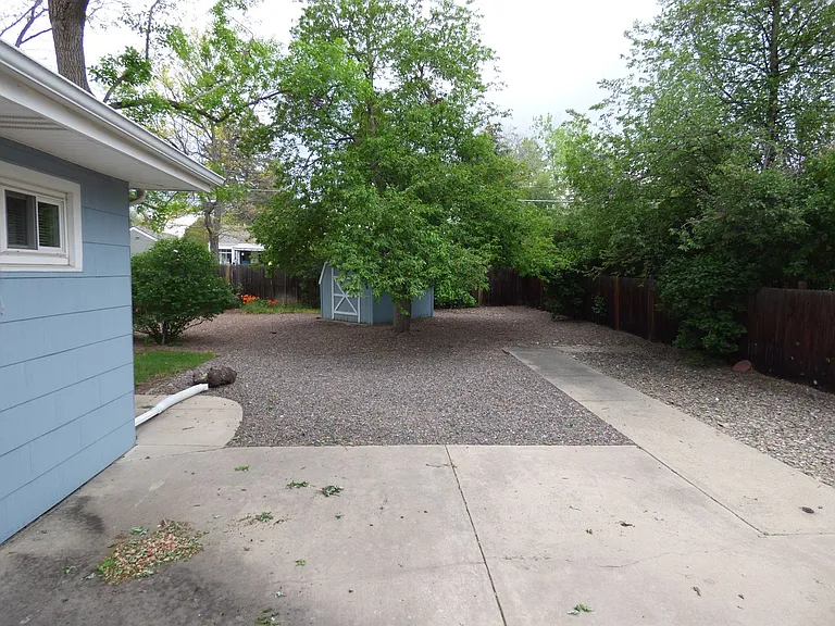 255 Ammons St — Photo 2