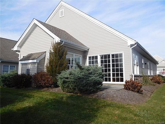 2nd image of 4084 Pine Hurst Dr