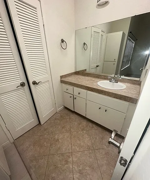 26701 Quail Crk #228 — Photo 9