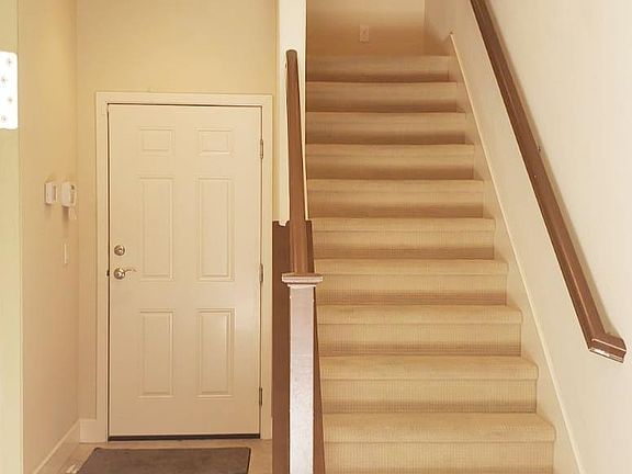 4th image of 6652 Adare St