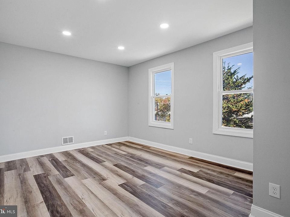 75 Cooper St Woodbury NJ Zillow