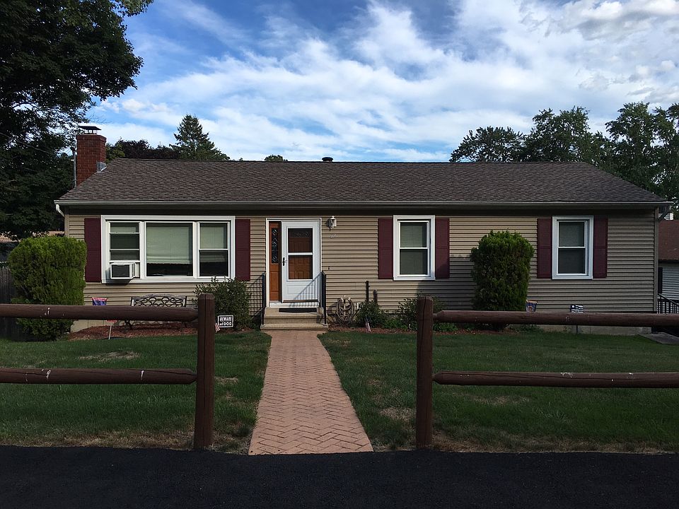 1st image of 62 Elaine Dr