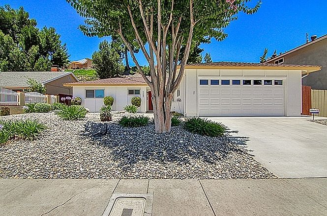 1st image of 11282 Del Diablo Way