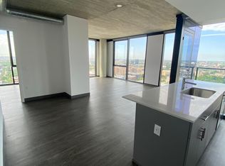 15 N Elizabeth St #1911, Chicago, IL 60607