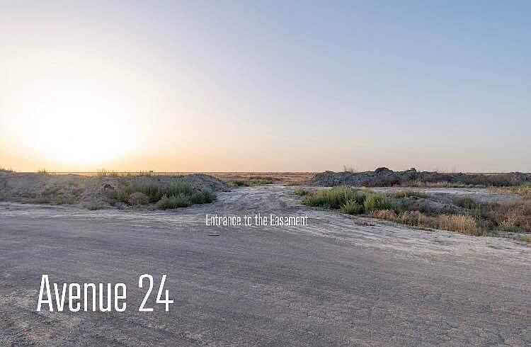 2nd image of Ave 28