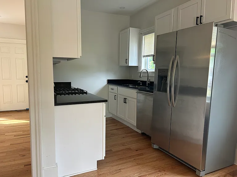 194 Canal St #1 — Photo 5