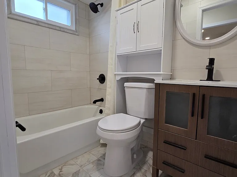 30 Amber St #2 — Photo 15