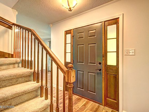 5th image of 7917 Camberley Dr