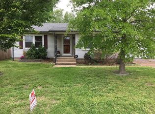 1703 Poplar St, Winfield, KS 67156