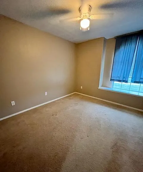 1467 Acorn Ct — Photo 12