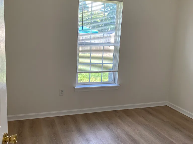 51 Kenmar Dr — Photo 8
