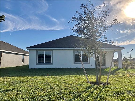 3rd image of 8916 Cascade Price Cir