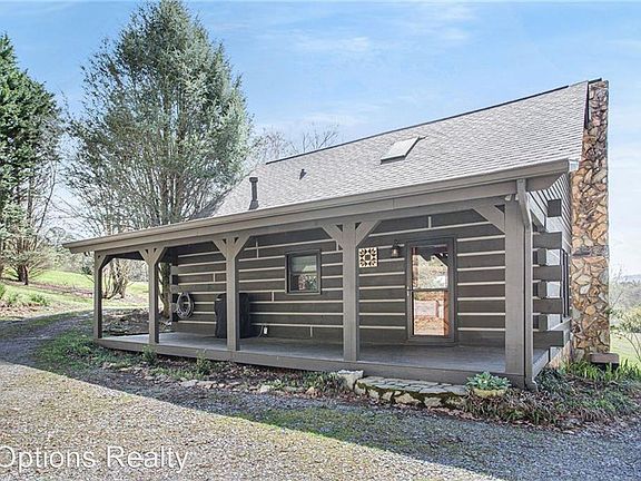 4th image of 71 Blue Mountain Ln