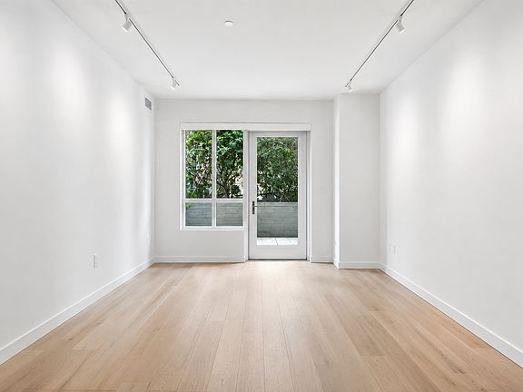 4th image of 110 Channel St Unit 324