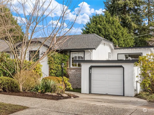 8850 30th Avenue SW, Seattle, WA 98126