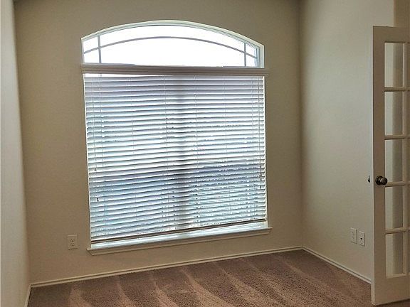 4th image of 4911 Lions Gate Ln