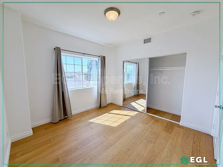 1521 S Hayworth Ave #102 — Photo 10
