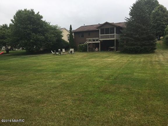 3rd image of 2281 Thistledowne Dr NE