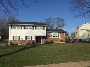 51 Lance Dr, Clark, NJ 07066