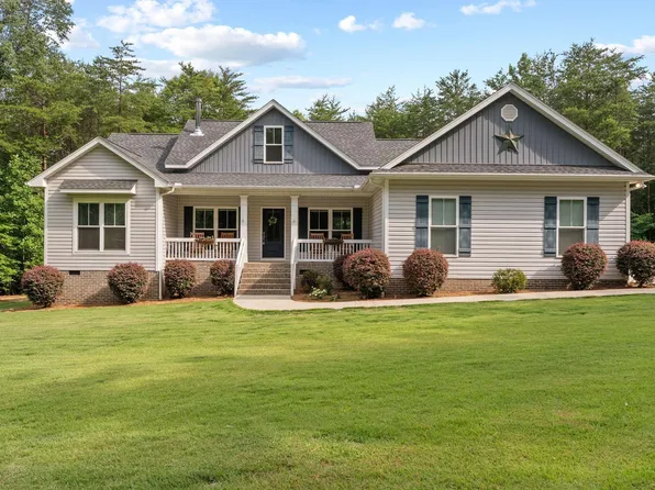 110 Gosnell Farmer Rd, Landrum, SC 29356
