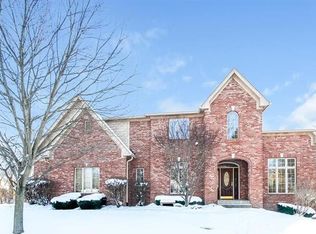 4101 Dartmoor Dr, Greenwood, IN