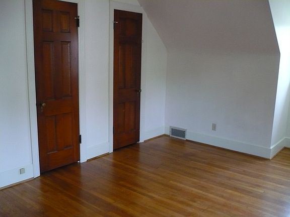 2 closets in the large bedroom