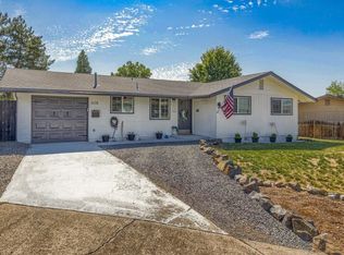 616 Kings Ct, Central Pt, OR